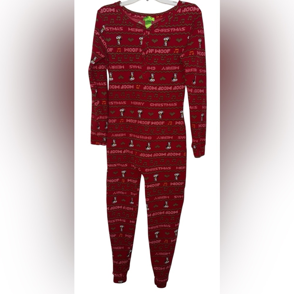 Red Christmas peanuts Snoppy Pajamas large women’s